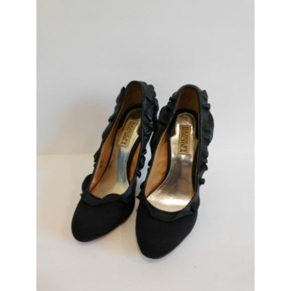 BADGLEY MISCHKA Black Grosgrain with Leather Ruffle Detail Tai Heels Pumps 5.5 M - Picture 1 of 8